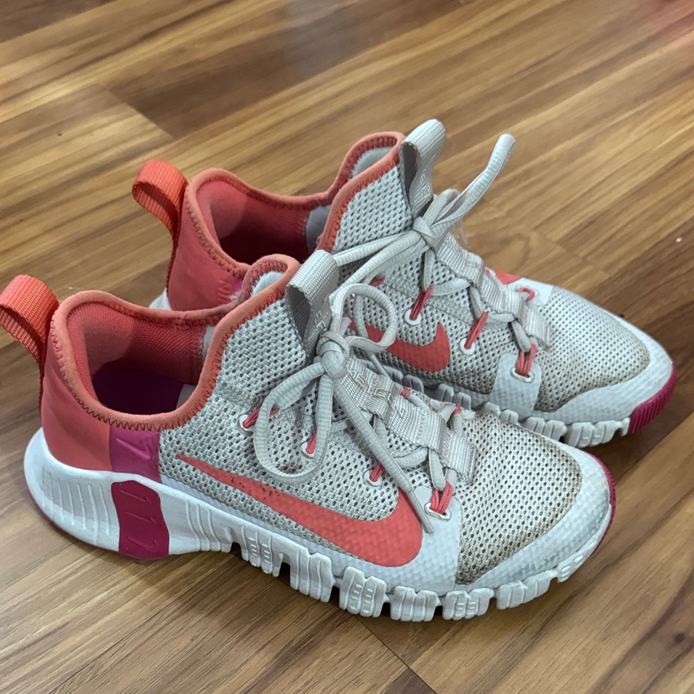 Nike Women’s Coral and Cream Sneakers
